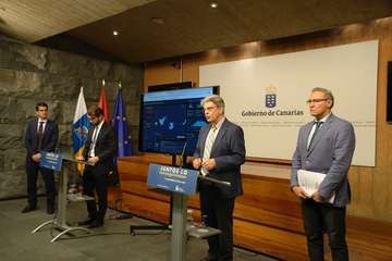 Presentación de la nueva plataforma informativa sobre la evolución del coronavirus en Canarias (Foto TA)